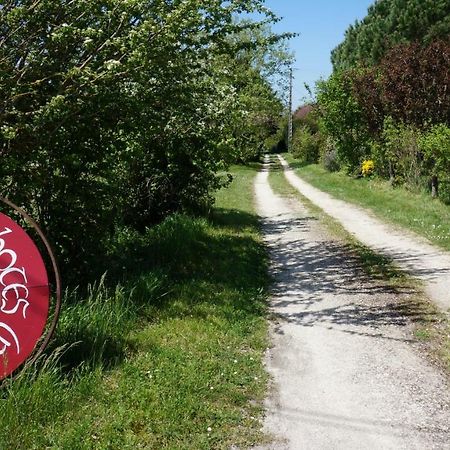 Bed and Breakfast Au Garcin La Romieu Exterior foto